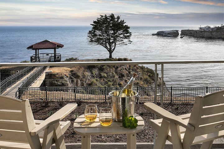 Inn at the Cove