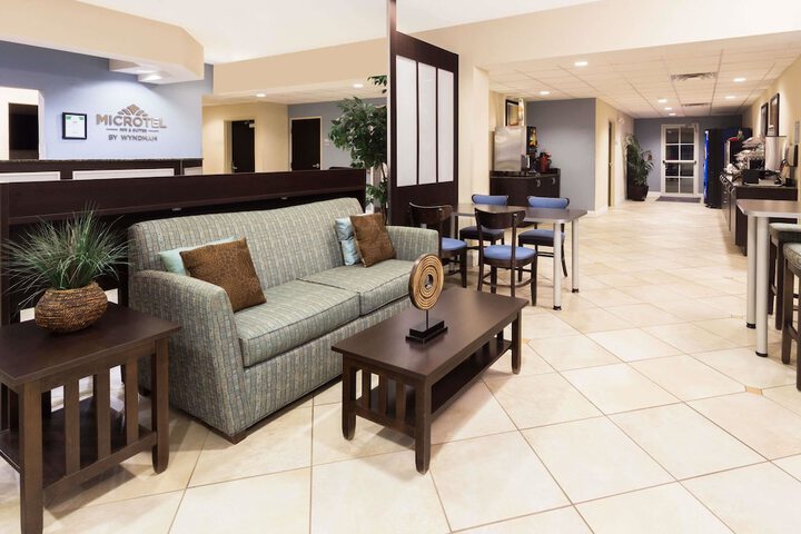 Hotel Interior 8 of 28