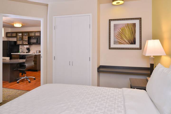 Room 30 of 54