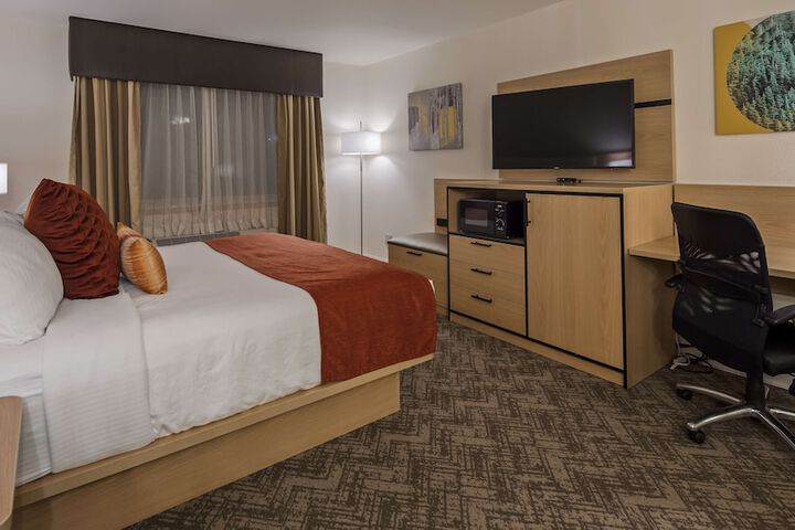 Room 40 of 54