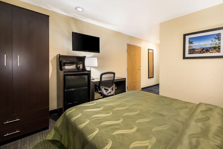 Room 19 of 40