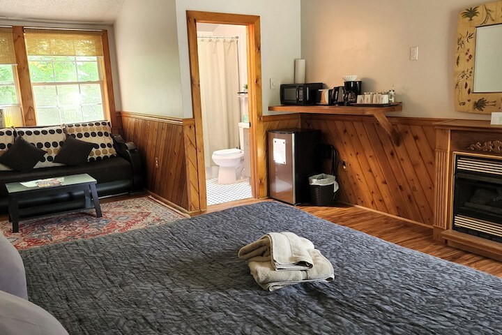 Room 41 of 68