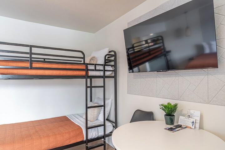 Room 26 of 120