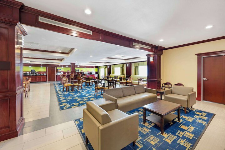 Hotel Interior 10 of 42