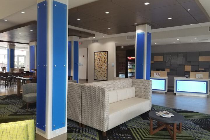 Holiday Inn Express & Suites Fort Mill by IHG