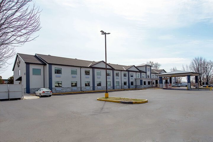 Hotel 4 of 37