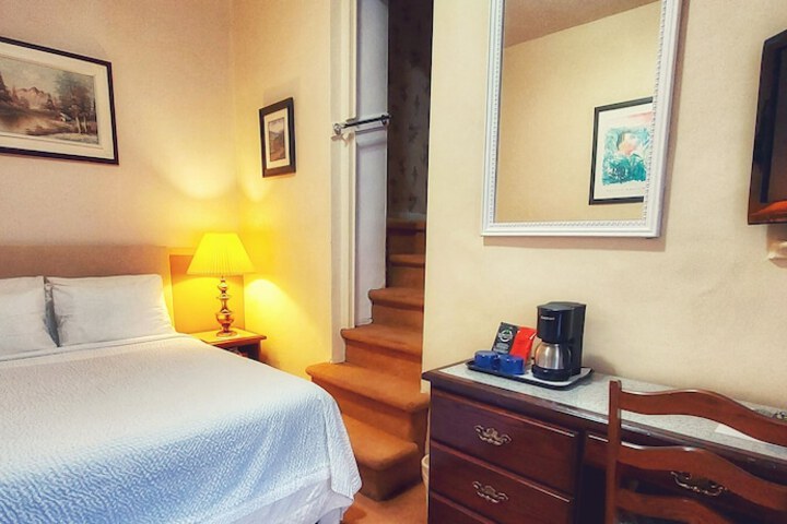 Room 66 of 71