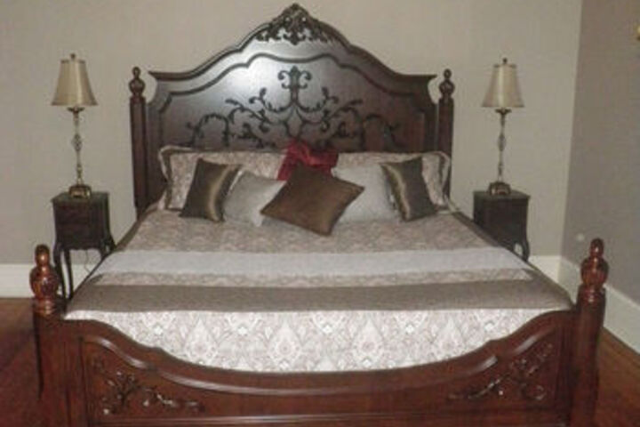 Butterfly Mansion Bed & Breakfast No Pets Allowed