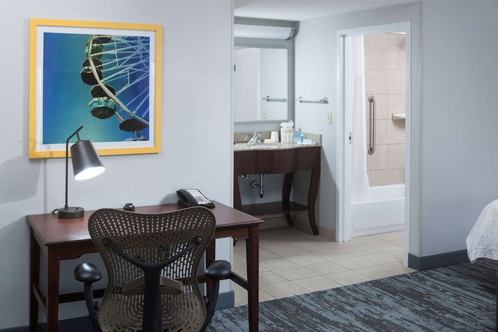 Room 16 of 42