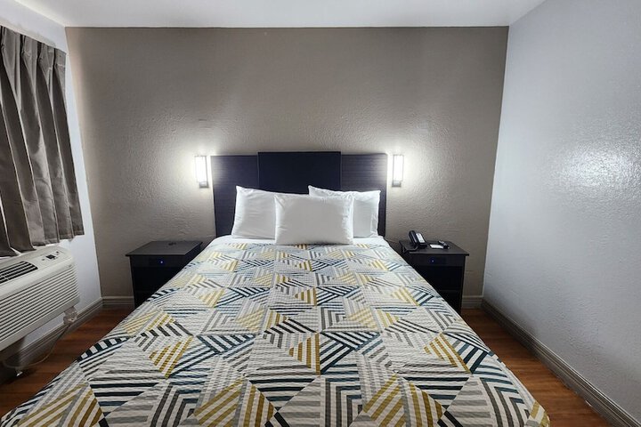 Motel 6 Conroe TX
