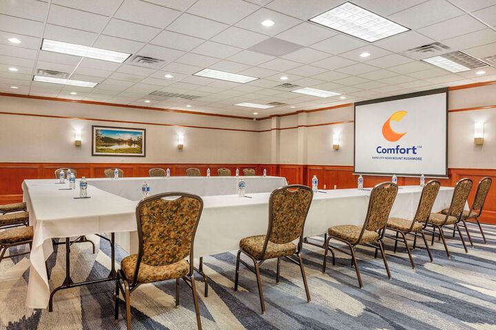 Comfort Inn & Suites Rapid City near Mt. Rushmore