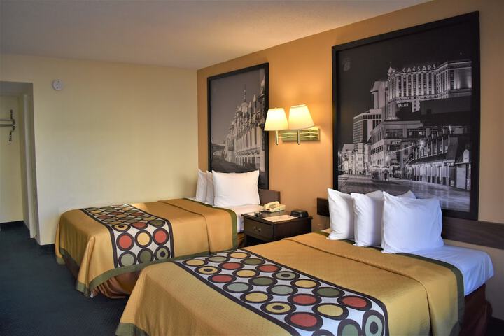 Room 18 of 22