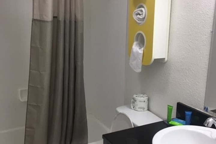 Room 19 of 29