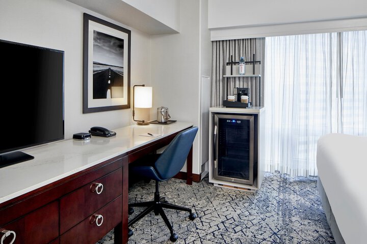 Room 34 of 69