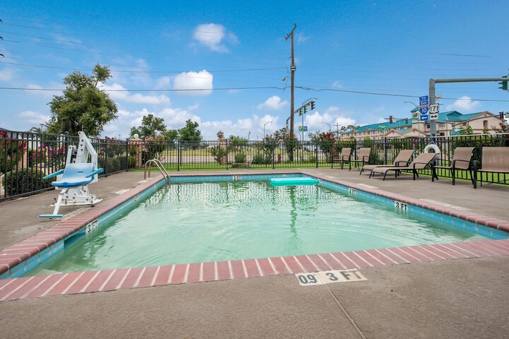 Pool 5 of 27