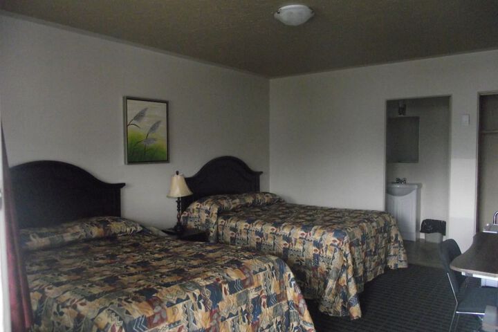 Room 15 of 18