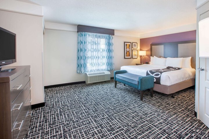 Room 20 of 34