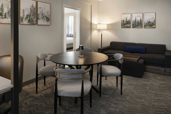 Room 26 of 75