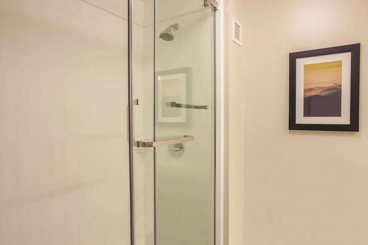 Room 32 of 47