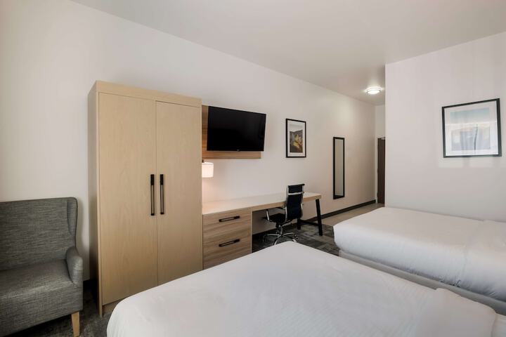Room 12 of 31