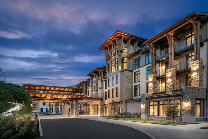 Hotel 8 of 227