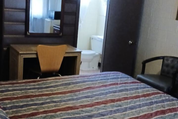 Room 12 of 20