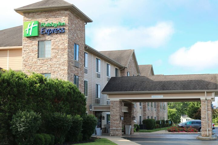 Holiday Inn Express Logan by IHG