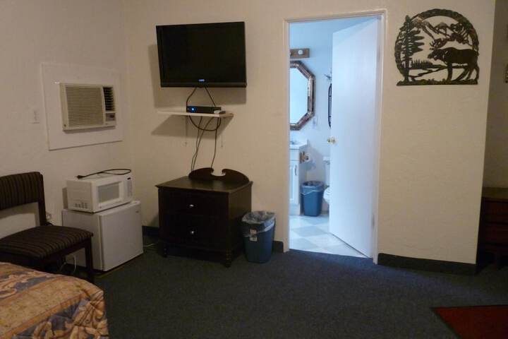 Room 17 of 44