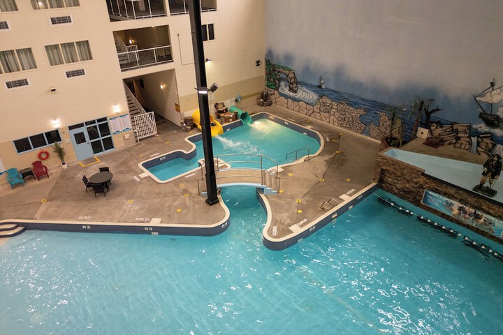 Pool 12 of 200