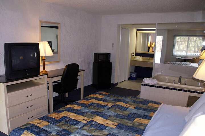 Room 43 of 51