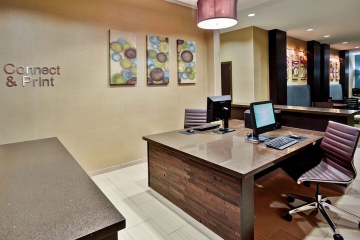 Business Center 41 of 41