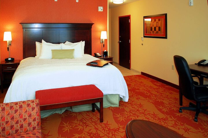 Room 25 of 85