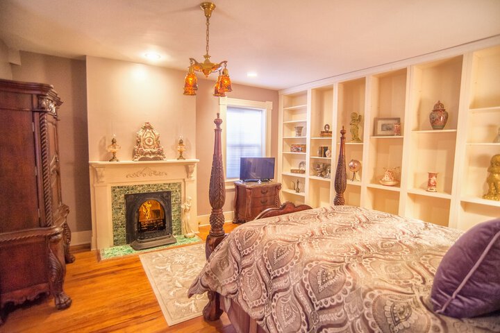Room 21 of 162