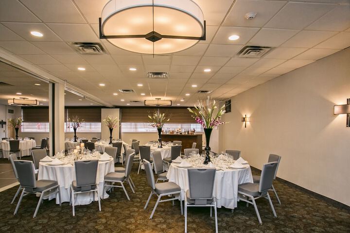 Ballroom/Hall 36 of 45
