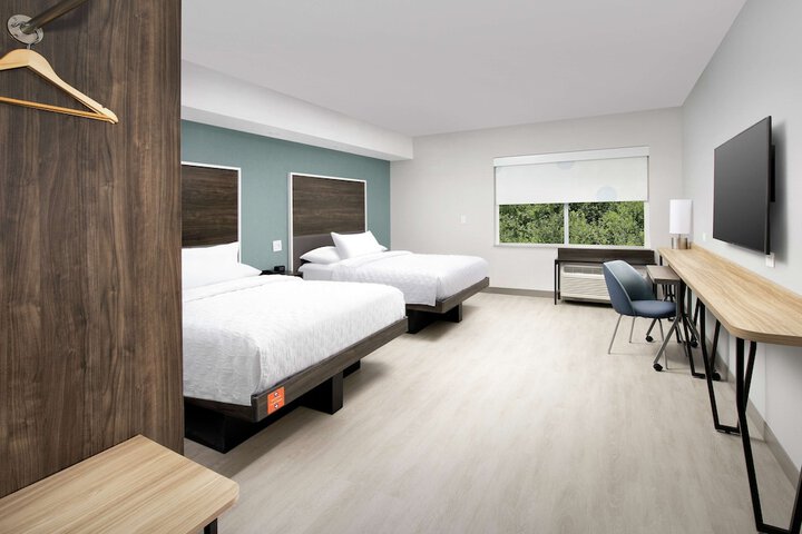 Room 8 of 24
