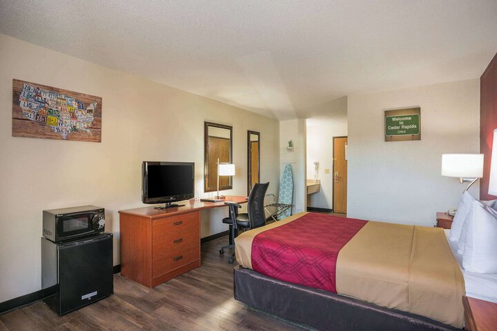 Room 28 of 29