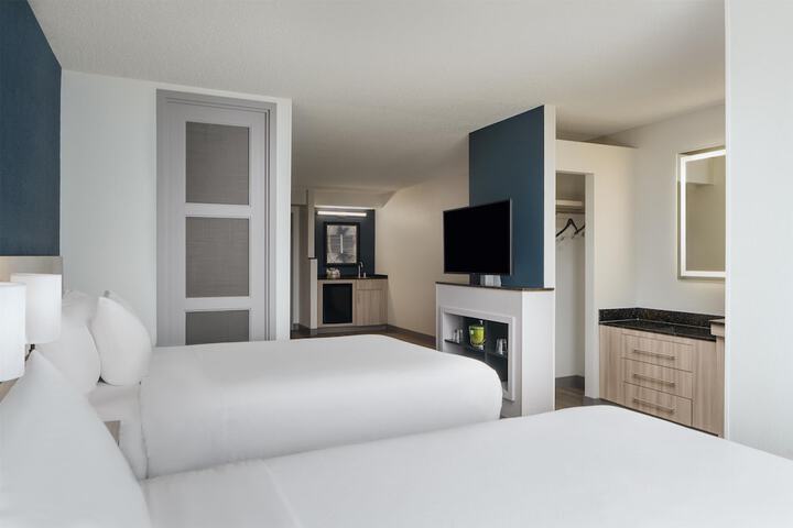 Hyatt Place Sacramento / Rancho Cordova