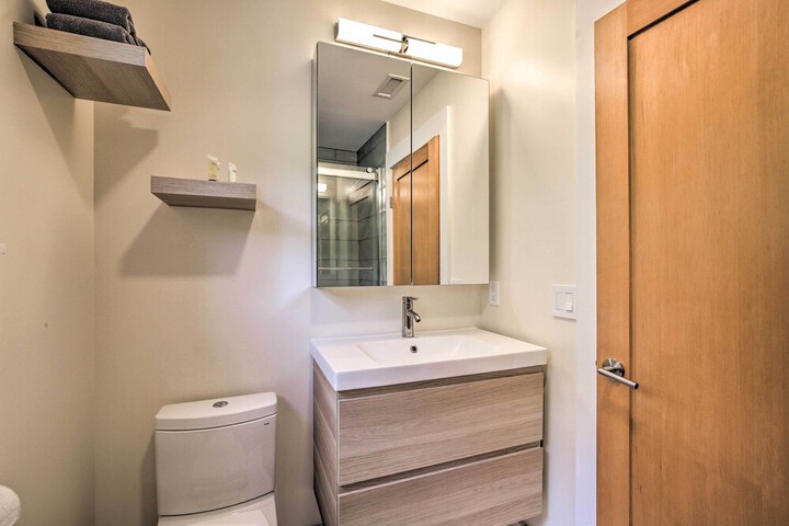 the Glabin: Garrison Gem w / Hot Tub & Fire Pit