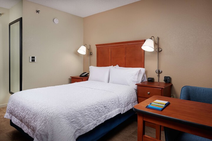 Room 15 of 41