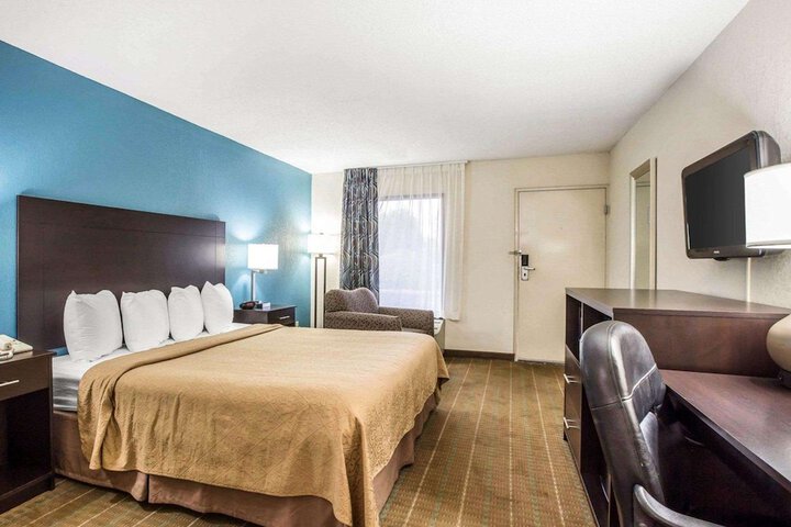 Room 15 of 31