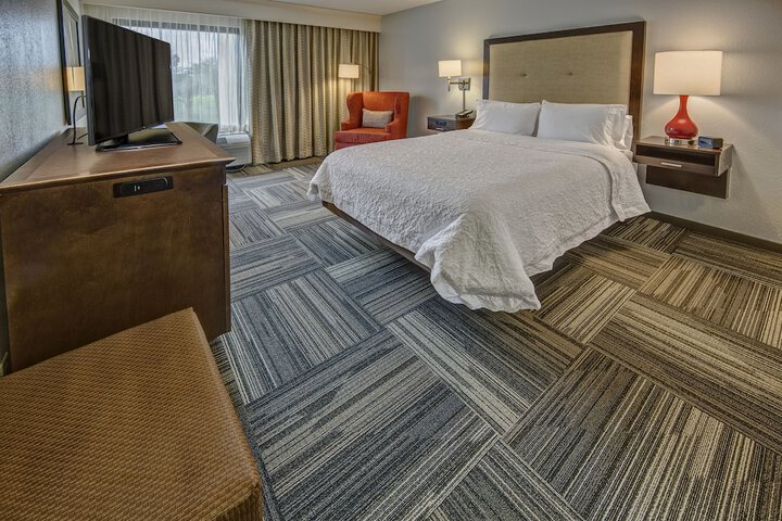 Room 16 of 28