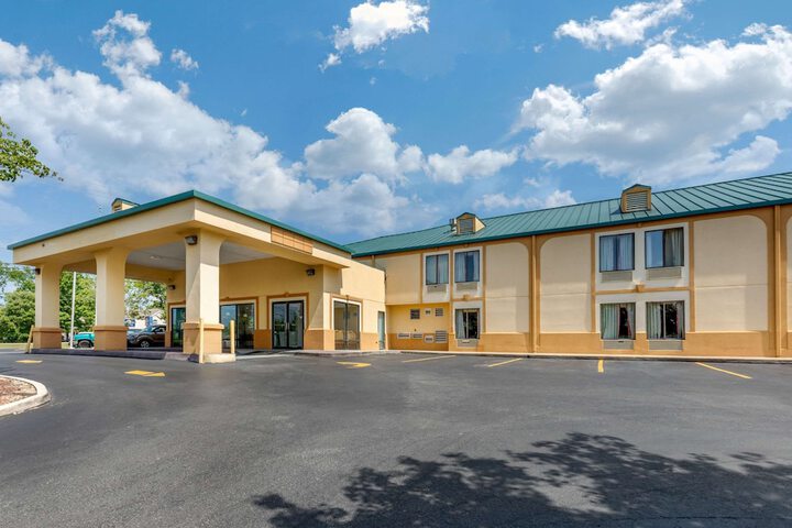 Hotel 7 of 26
