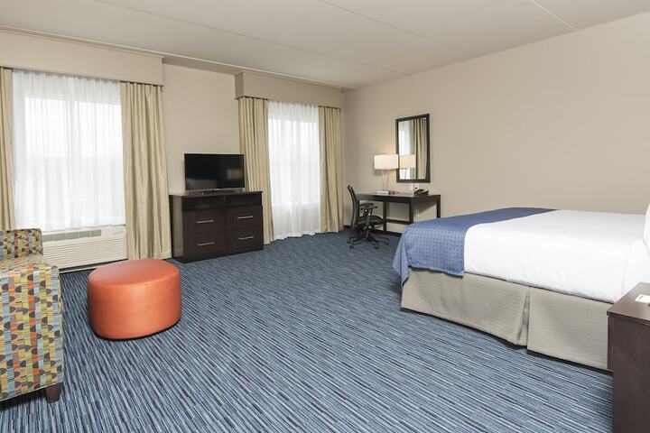 Room 25 of 44