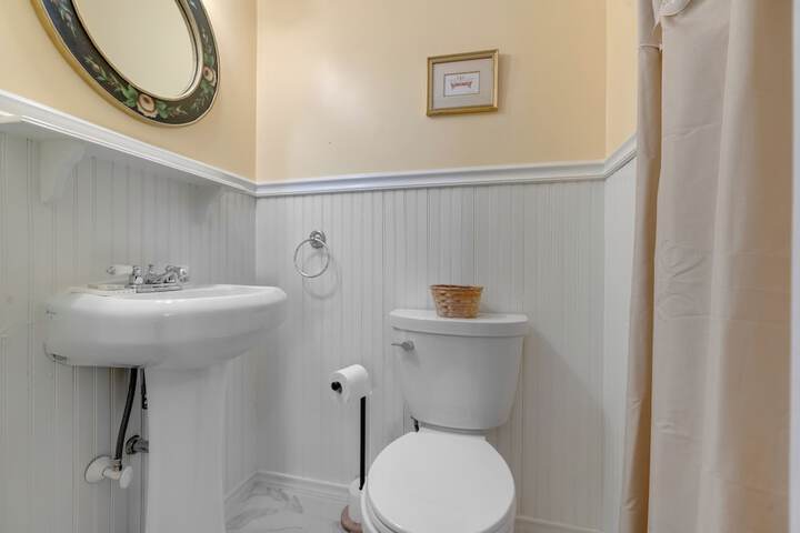 The James Place Inn B & B
