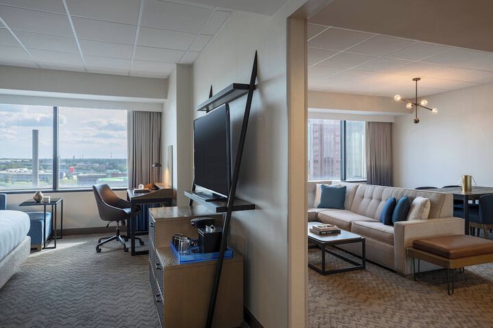 Renaissance Toledo Downtown Hotel