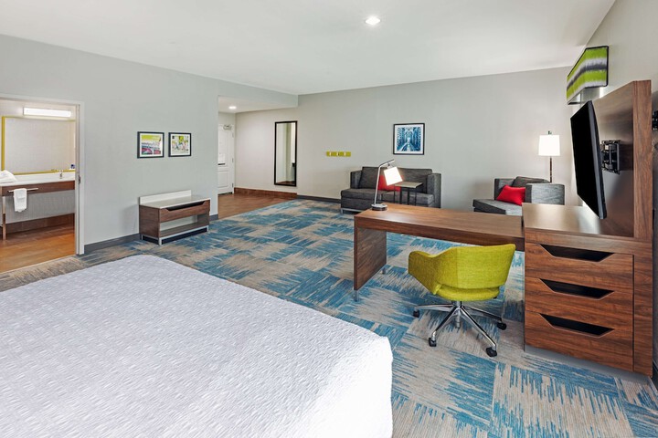 Room 21 of 49