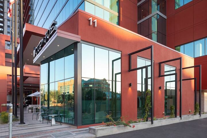 Hotel 3 of 114