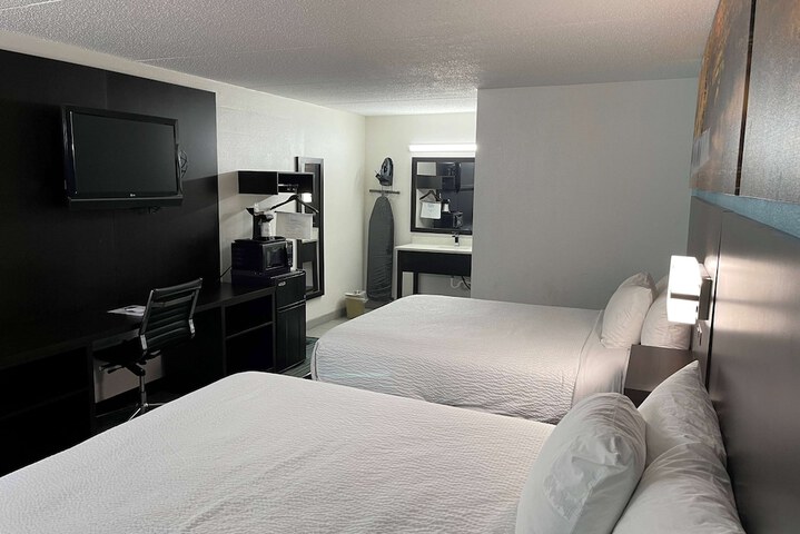 Room 5 of 14