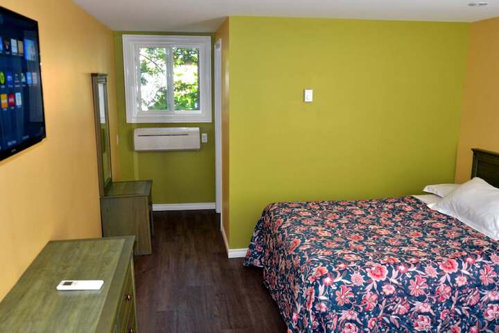 Room 18 of 29