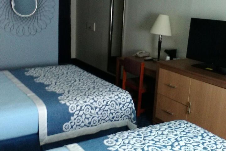 Room 15 of 18